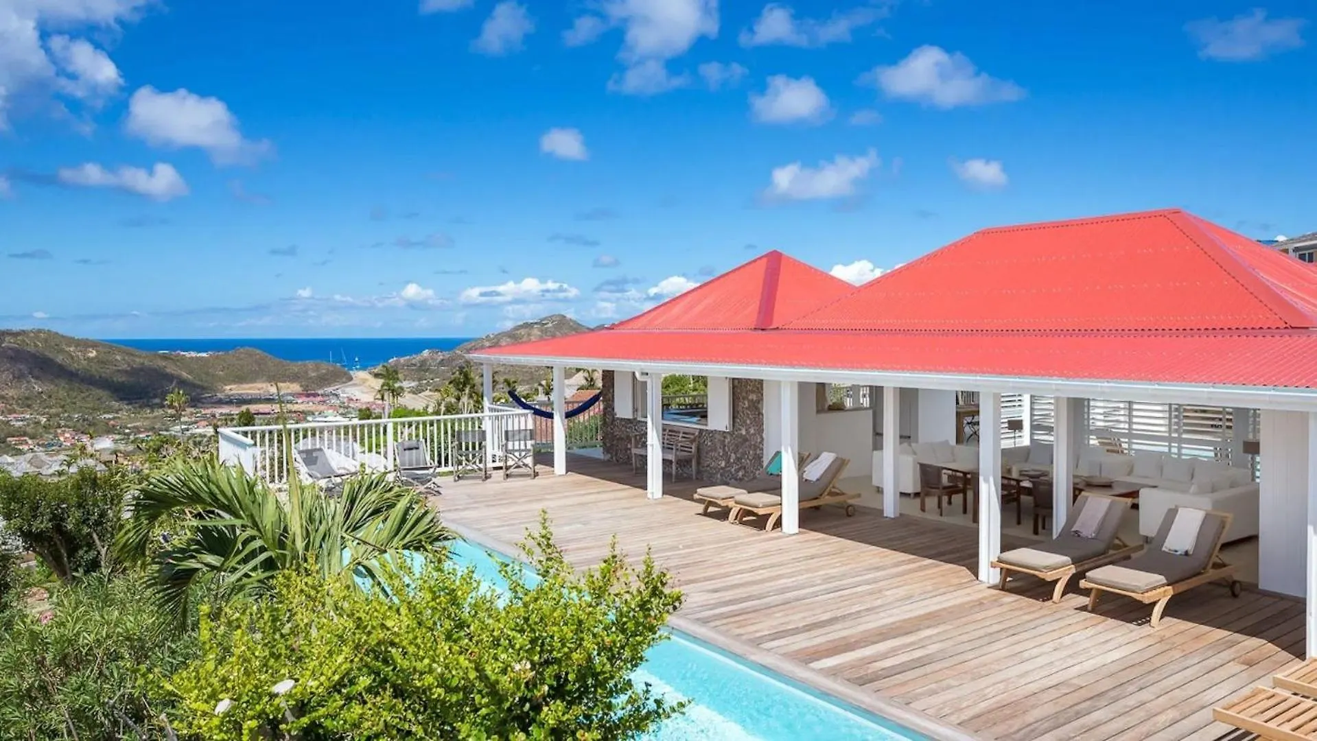 Oceanview Villa With Two Private Pools 구스타비아